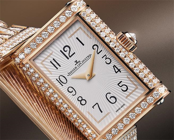 积家手表表盘有划痕应该咋解决（图）