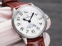 积家腕表表蒙有划痕如何处理